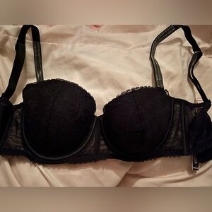 NWT very sexy victoria secret bra with sequin straps